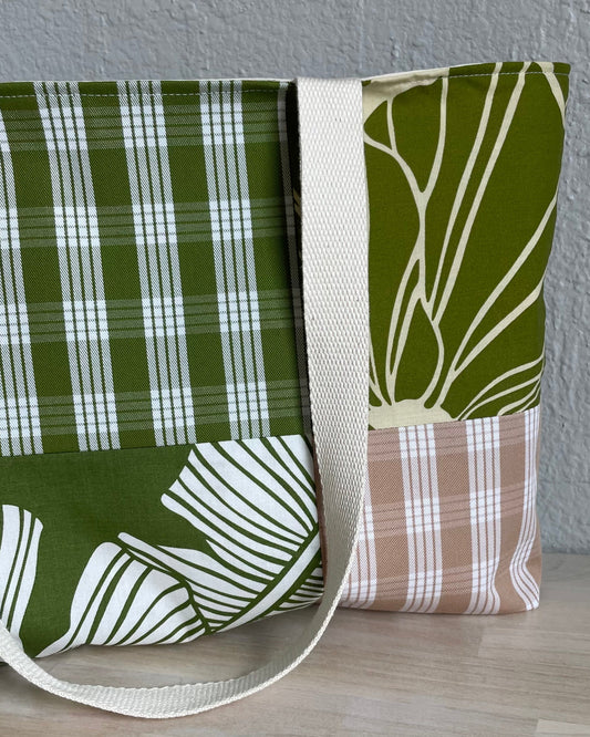 Medium Patchwork Palaka Tote Bag - Green & Beige