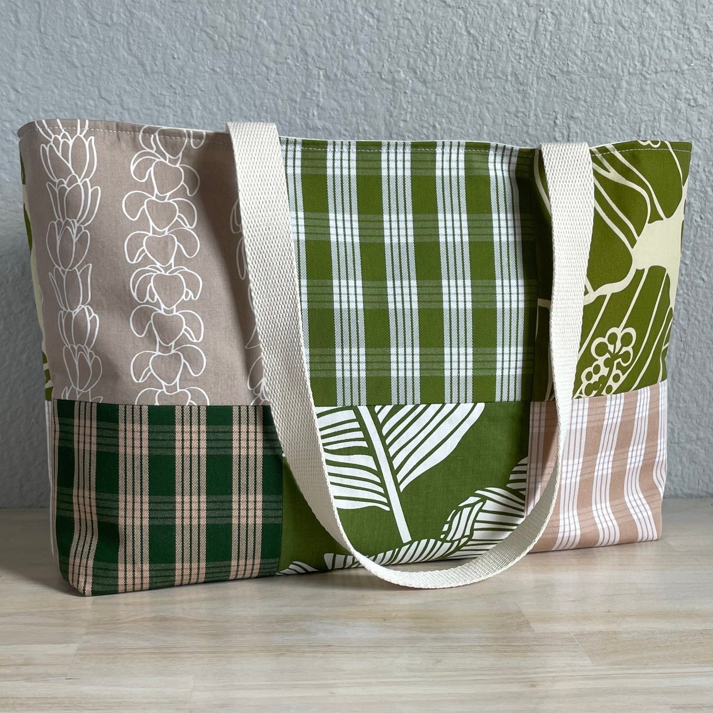 Medium Patchwork Palaka Tote Bag - Green & Beige