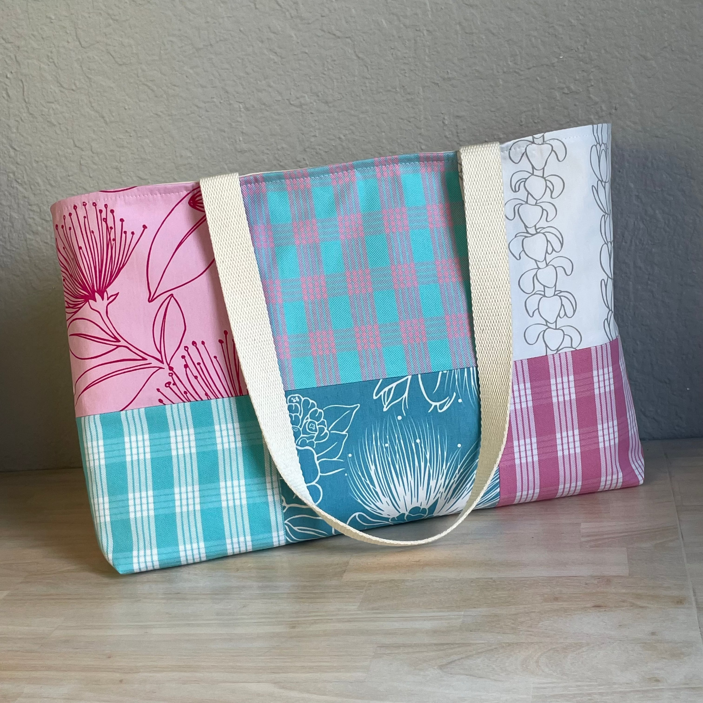 Medium Patchwork Palaka Tote Bag - Cotton Candy