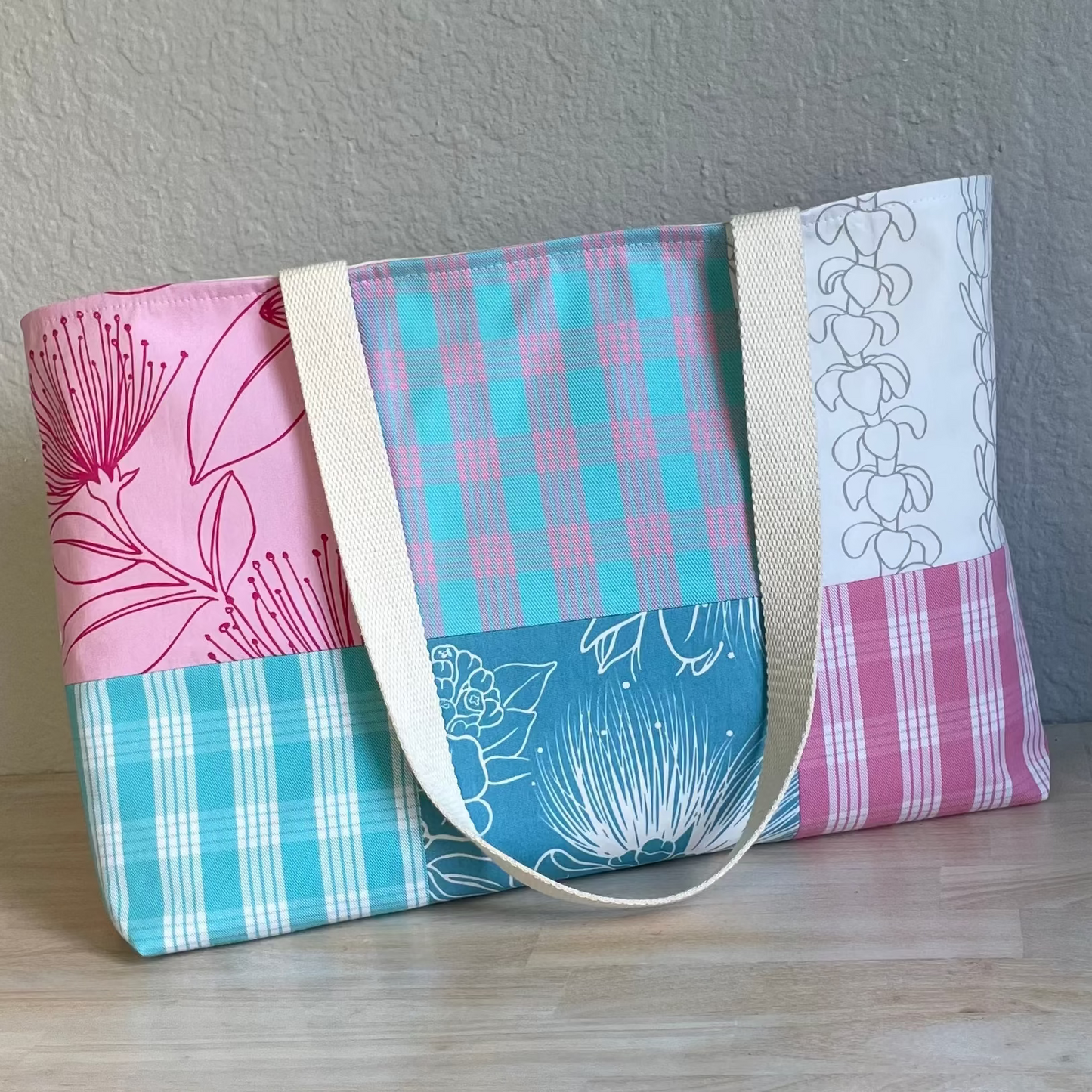 Medium Patchwork Palaka Tote Bag - Cotton Candy